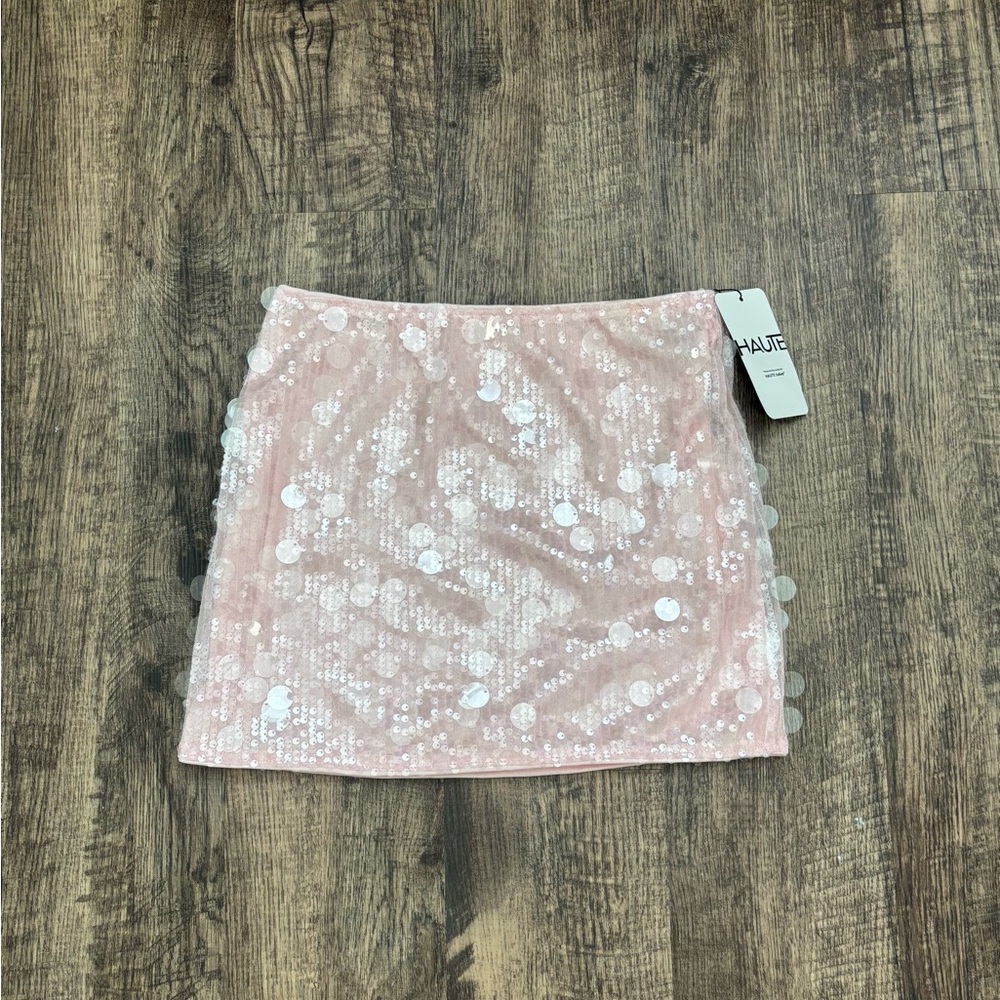 BNWT shein/haute baby pink sequin mini skirt